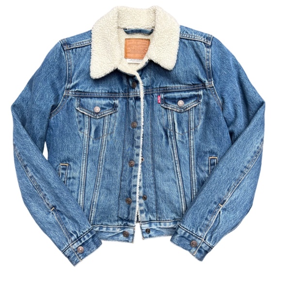 LEVI’S® ORIGINAL SHERPA TRUCKER JACKET. Worn in Indigo - Dark wash. Size: XS - Picture 2 of 4